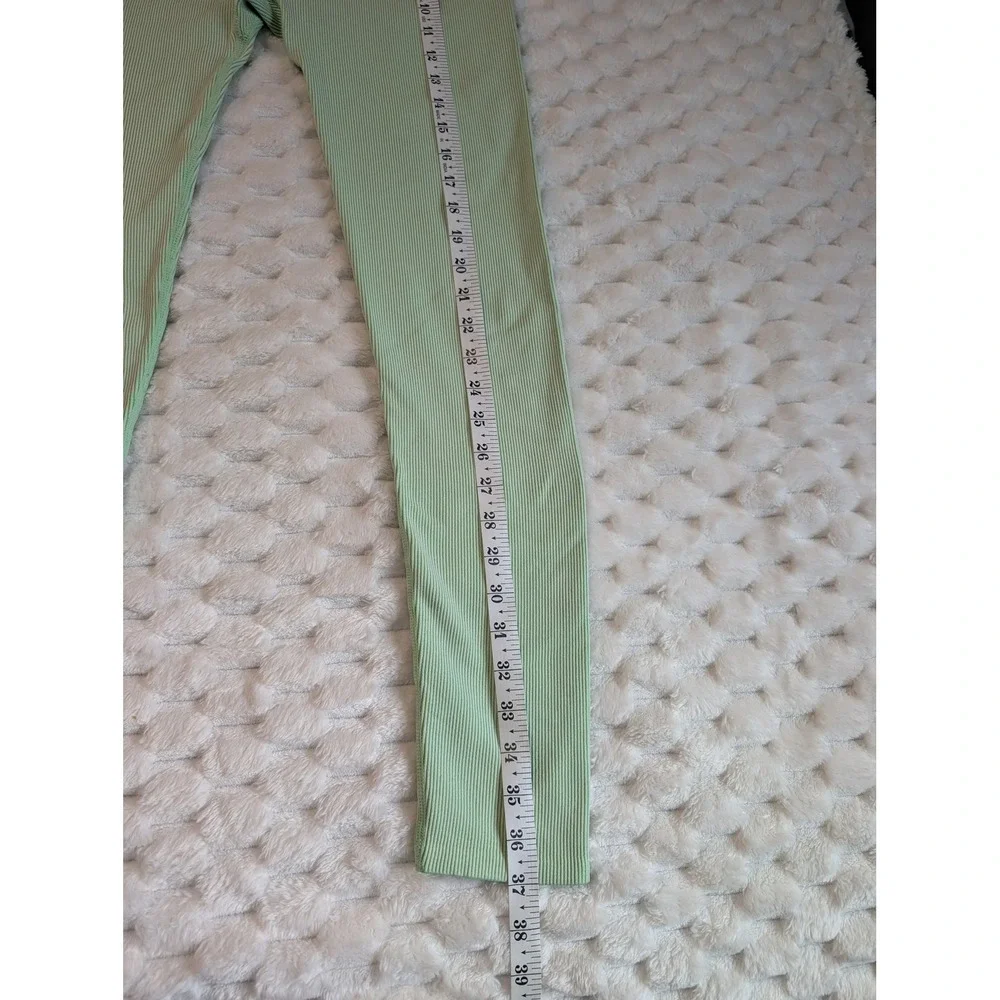 Fabletics Ribbed Seamless High Waisted‎ Leggings Athletic Gym Activewear M
